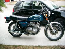 79 GS550 all original, post restoration. Really I didn't have to do too much to her as she was very well-kept by PO. Just a few parts to powdercoat, tires, sprockets, and a bit of elbow grease. 2008-ish