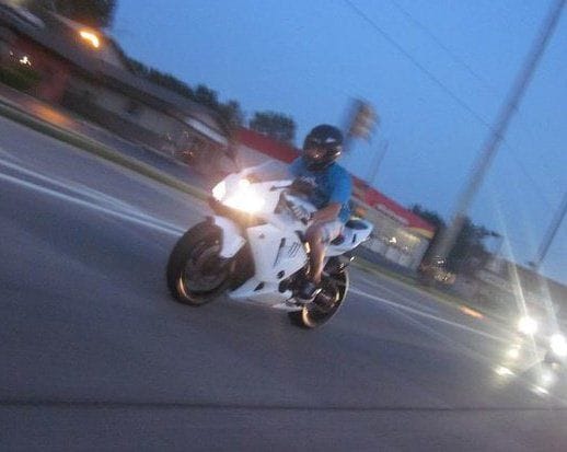 in action (no, i DO wear pants..i had just gotten the bike)