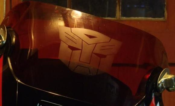 CBR600 Windscreen - With a little skill with the X-Acto knife and a sand blaster, etched this guy in the windscreen