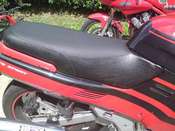 Custom seat,no dip so i can move about easyer!