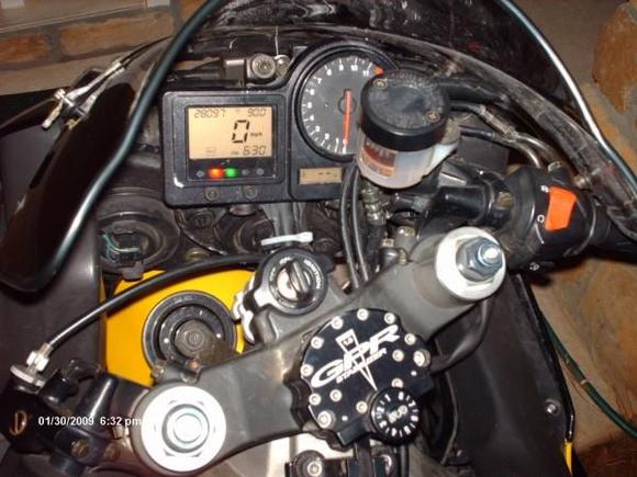 Broken tab on gauge
