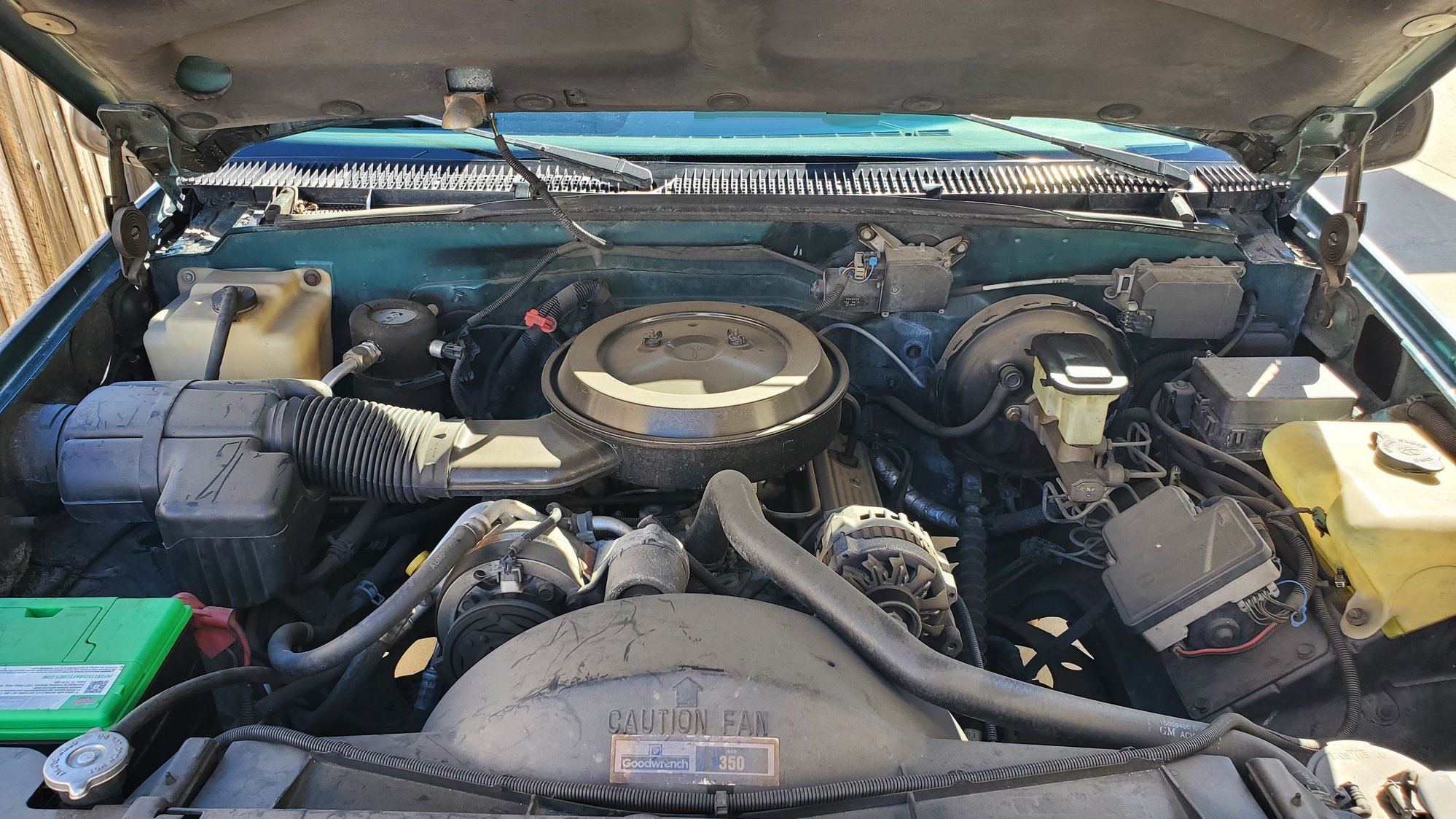 1995 Chevrolet Suburban 1500 - 1995 Chevrolet Suburban - Used - VIN 1gnec16k9sj320563 - 229,000 Miles - 8 cyl - 2WD - Automatic - SUV - Other - Tarzana, CA 91335, United States
