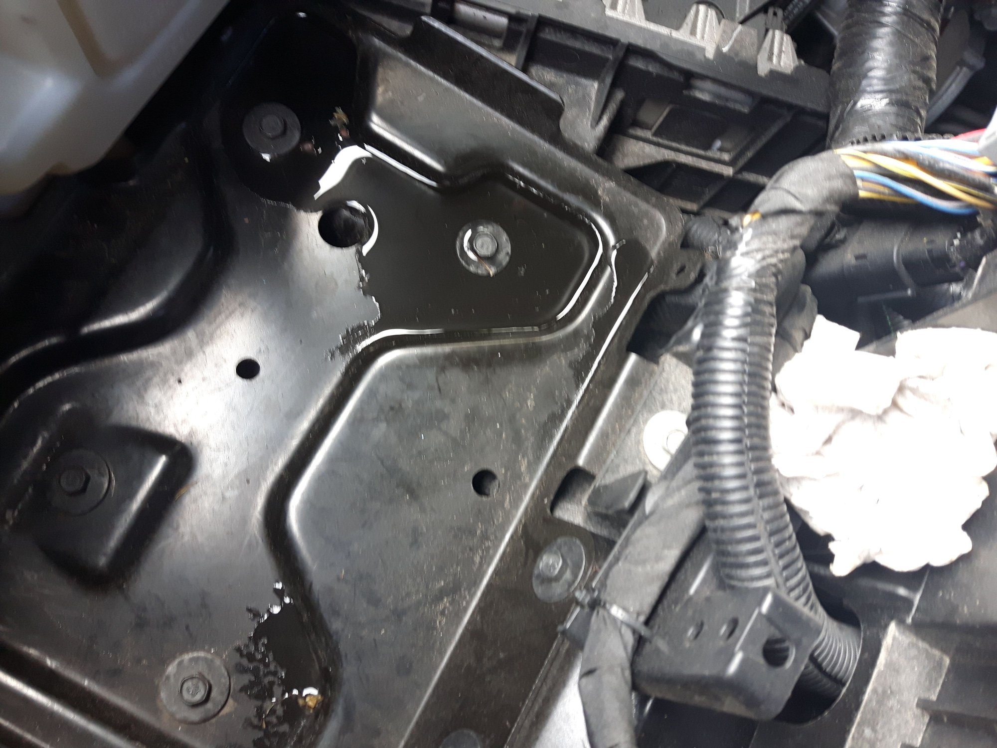 Rain Water leaking into engine bay Chevrolet Forum Chevy