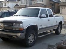 truck with 3 inch body lift and 2 inch leveling