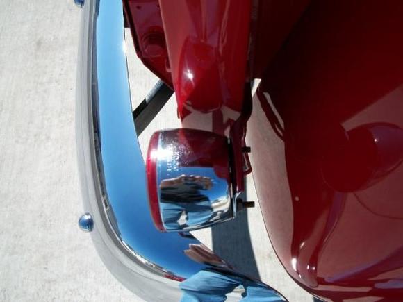 Taillight Chrome Bracket