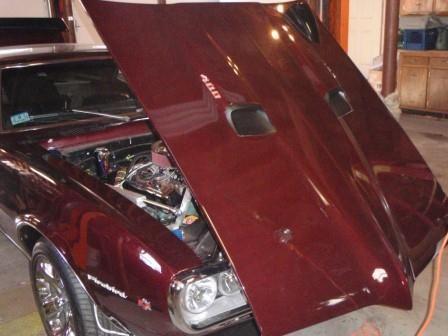 Power reverse hood is driven by a switch in the center console.