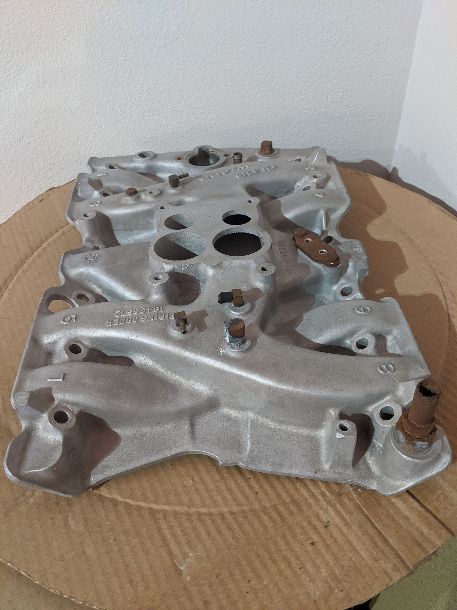 71 72 OEM W30 Intake Manifold