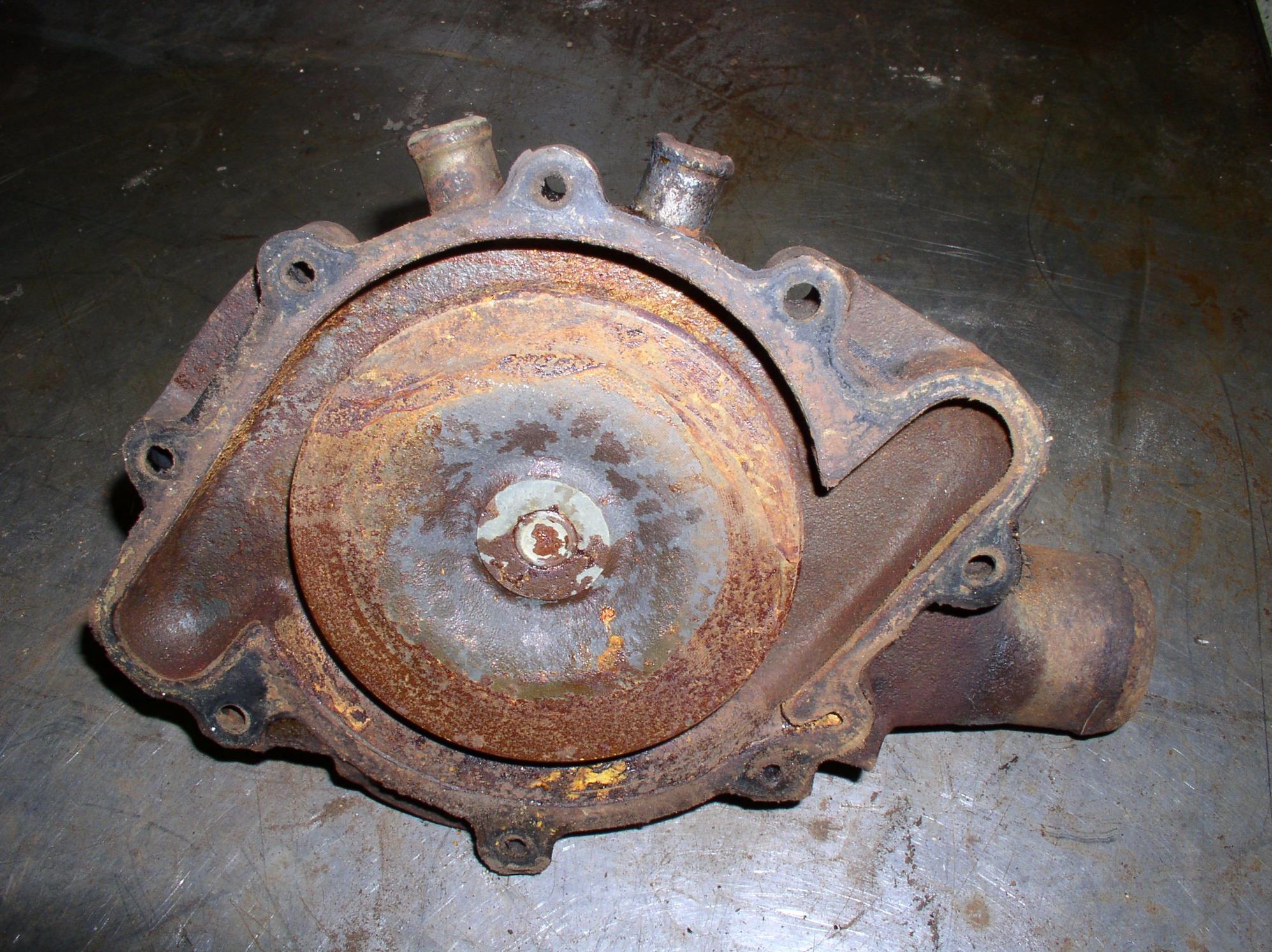 398681 1969 Olds water pump from a 455