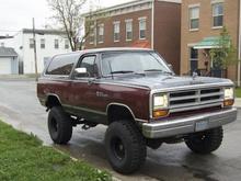 '88 Dodge Ram Charger on 35's