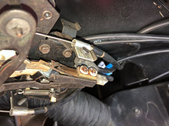 Picture of connector bottom right/passenger side of ventilation A/C controller