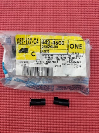NOS 64-72 Cutlass 442 H/O sun visor bushings. These are the bushings on the outboard pivot side.
GM # 4424600. I have multiple sets in this package.
$10 for 2 (1 pair) or $5 each.