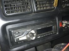 Single din Bluetooth radio