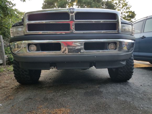 Guess a gap can be closed some with slamming bolts thru the front of the valance cover. Didnt really like havin to do that though. Prob should've tried to plastic weld clips back on, or melt missing clips back on, or smthn.