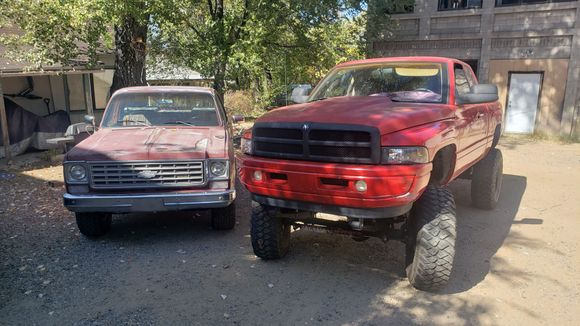 Size difference to my 75 Chevy C20.