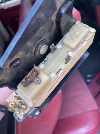 Can anybody show me which wires go where on the back of my climate controller all the wires were cut previous to me owning it and I have no idea which go where. Thank you. 1991.5 d250