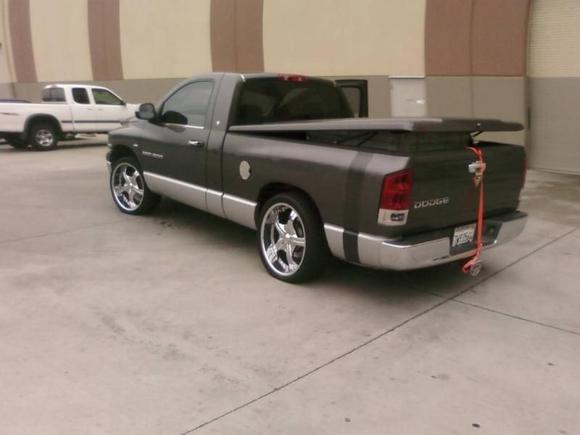 2000lb pallet of tiles. tires at 28psi