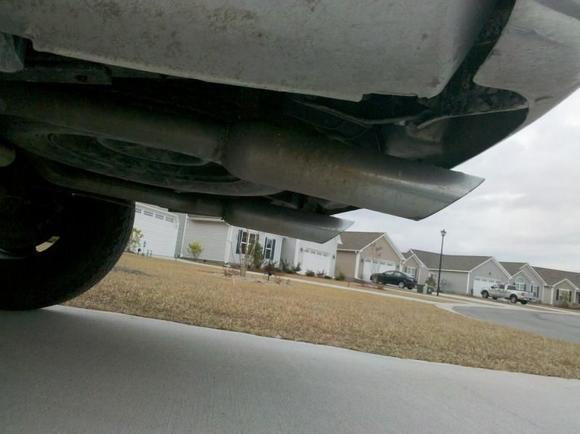 Dual exhaust, dont mind the dirt... i just got pulled out of a sand pit lol