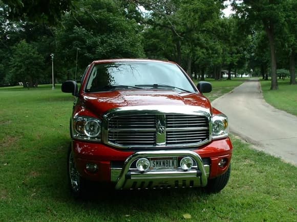 Westin Bull Bar w/Brush Guard, westin 6&quot; Fog Lamps
(SMKNBLK) Plates off of my 2500 Diesal, new plates will read (1FYNTRK) One Fine Truck