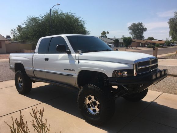 Here are my 37X12.5 x 17's with 4.75 backspacing