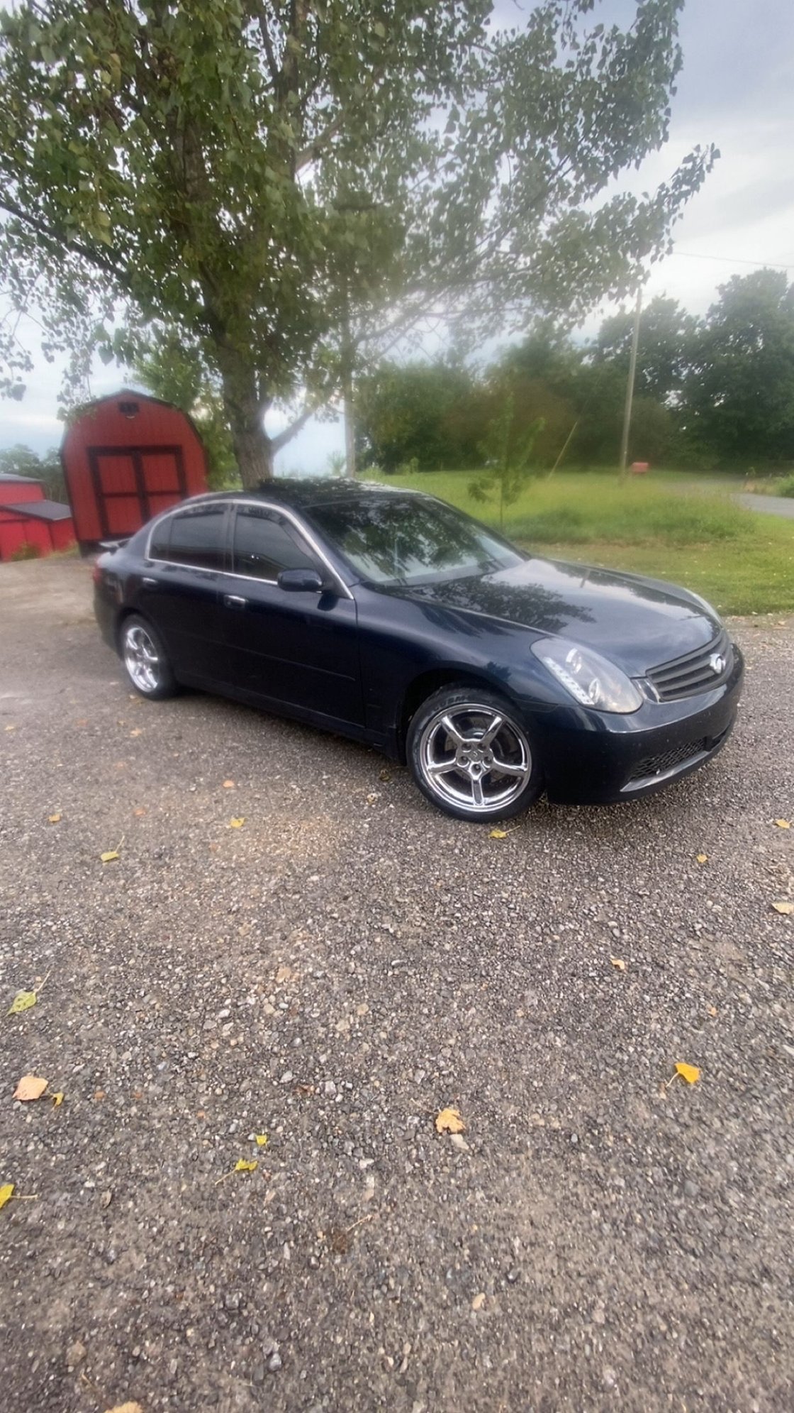 this isn�t my g this is my friends but if your ever wondering what the 04 350z chrome wheels look on the g here it is 