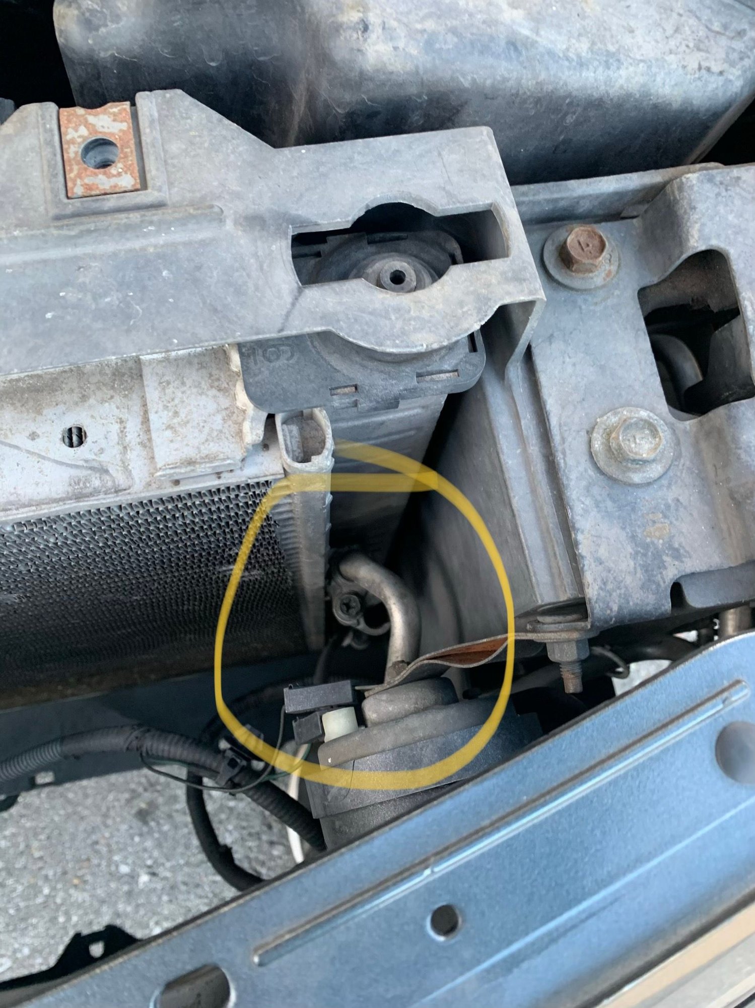 Ac line is leaking r134a hose is connected tto radiator all metal G35Driver Infiniti G35
