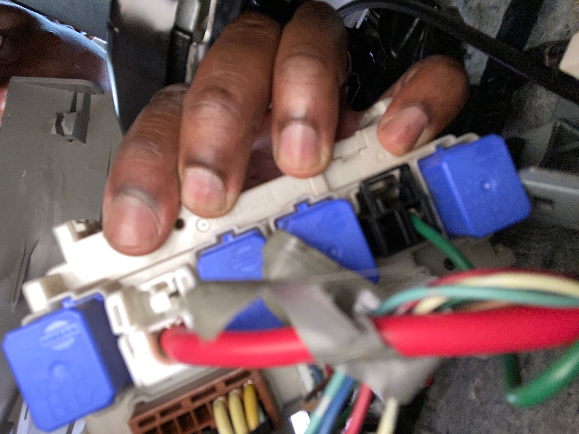 Where is the AC relay? G35Driver Infiniti G35 & G37 Forum Discussion