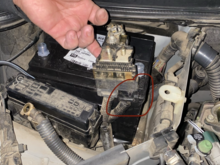 After doing more research I found the blown fuse it was the 100amp fuse , it looks like it even melted into my actual car harness which would be the black connector that a circles red . I’m not sure if there a way I can replace this connected or if I would have to replace the hose wiring harness . Any advise will help a lot . Thanks ! 