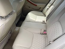 Rear seats 
