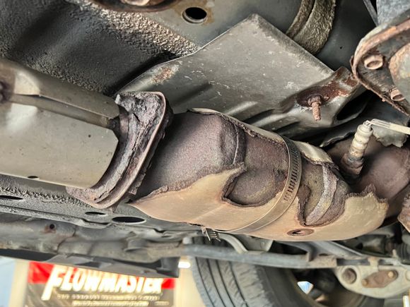 The stock exhaust was in pretty bad shape already. Both sides looked like this and I felt compelled to give this car the exhaust it deserves for now...