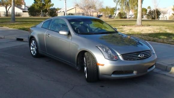 G35 Right Side View