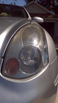 G35 headlight before Restoration  DRIVERSIDE