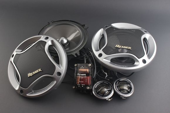 Premier Pioneer TS-A502C (missing one component Amp ...(the little translucent box).