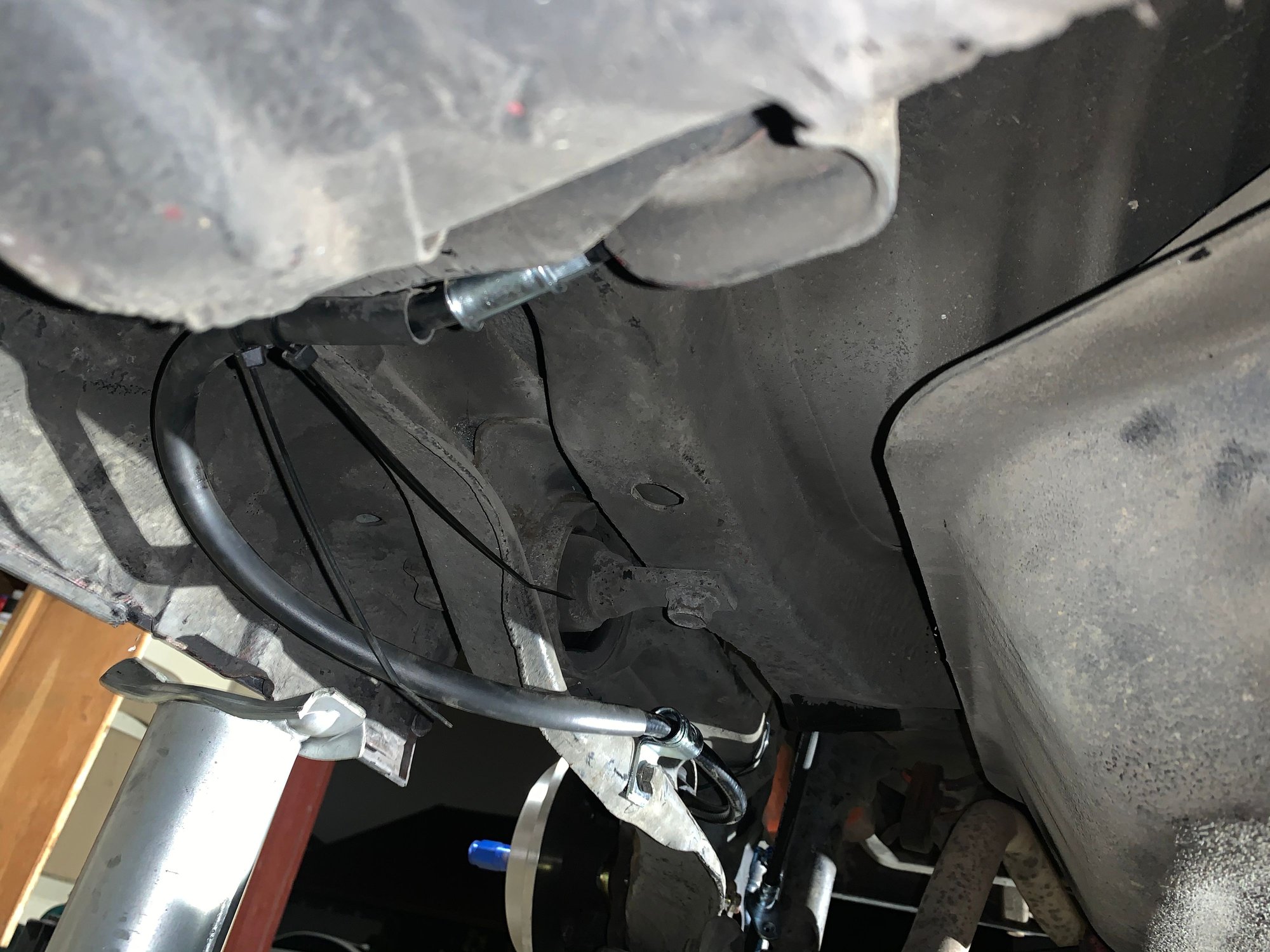 CRX rear disc conversion / Parking brake cable HondaTech Honda