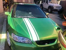 Hood scoop directs cool air direct to k&n filter 