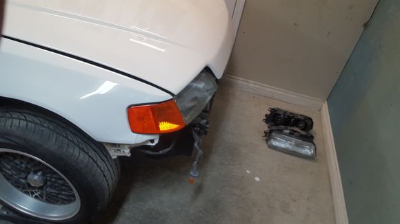 Got some single bulb headlights with glass lense and new corner lights!