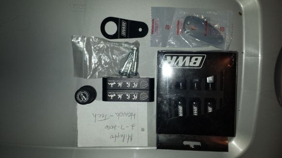 Ek oem antenna delete  $15obo
BWR extended lugs $50obo
Skunk vtec cap $30 obo
Password jdm hood lifts $25obo
BWR radiator stay $15obo