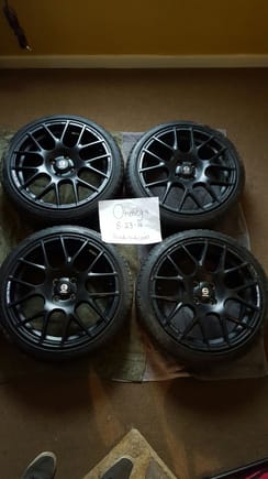 17x7.5     4×100 Sparco pro corsa wheels.
Sumitomo HTZ3 tires  (useless)
Major curb rash on one, minor on two. (pics at end of thread)
$offer