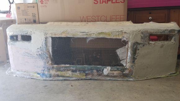 Fits wonderfully, but flimsy and is obviously a POS. ><