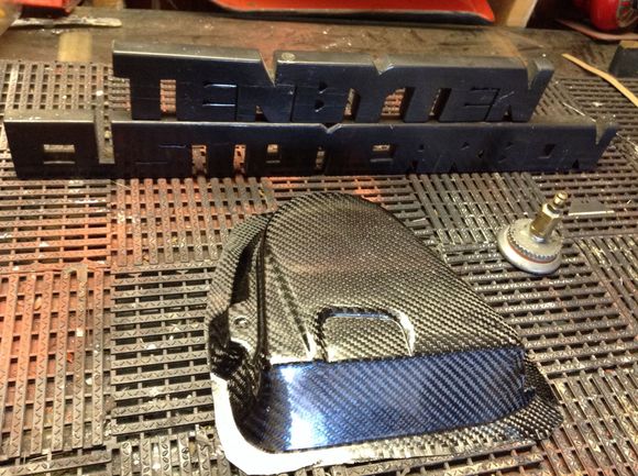 #CarbonFiberTimingCover #SOHCVTEC #Dseries #D16 #HatchElite #TenByTenCustomCarbon #CustomCarbonFiber
So Fresh and so Clean popped right from the mold minutes ago....
More to come.