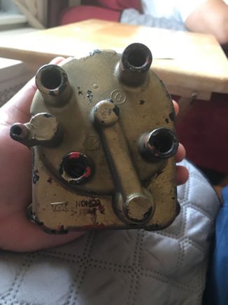 I have a h22a4 type sh motor Does anyone know what distributor cap is this ?? Bc some how I can’t seem to find it help will be appreciated 