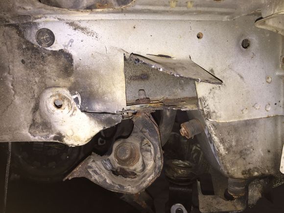Had to cut it out, because bolts break.
