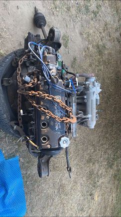 This is the D15b vtec with 5 speed manual