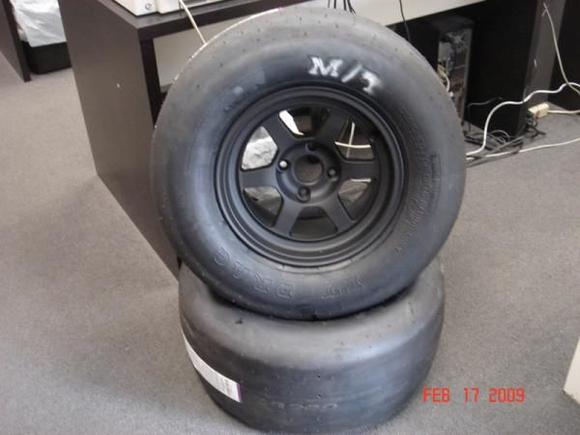 v2 wheels/slicks