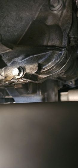 Oil seep transmission bell housing 