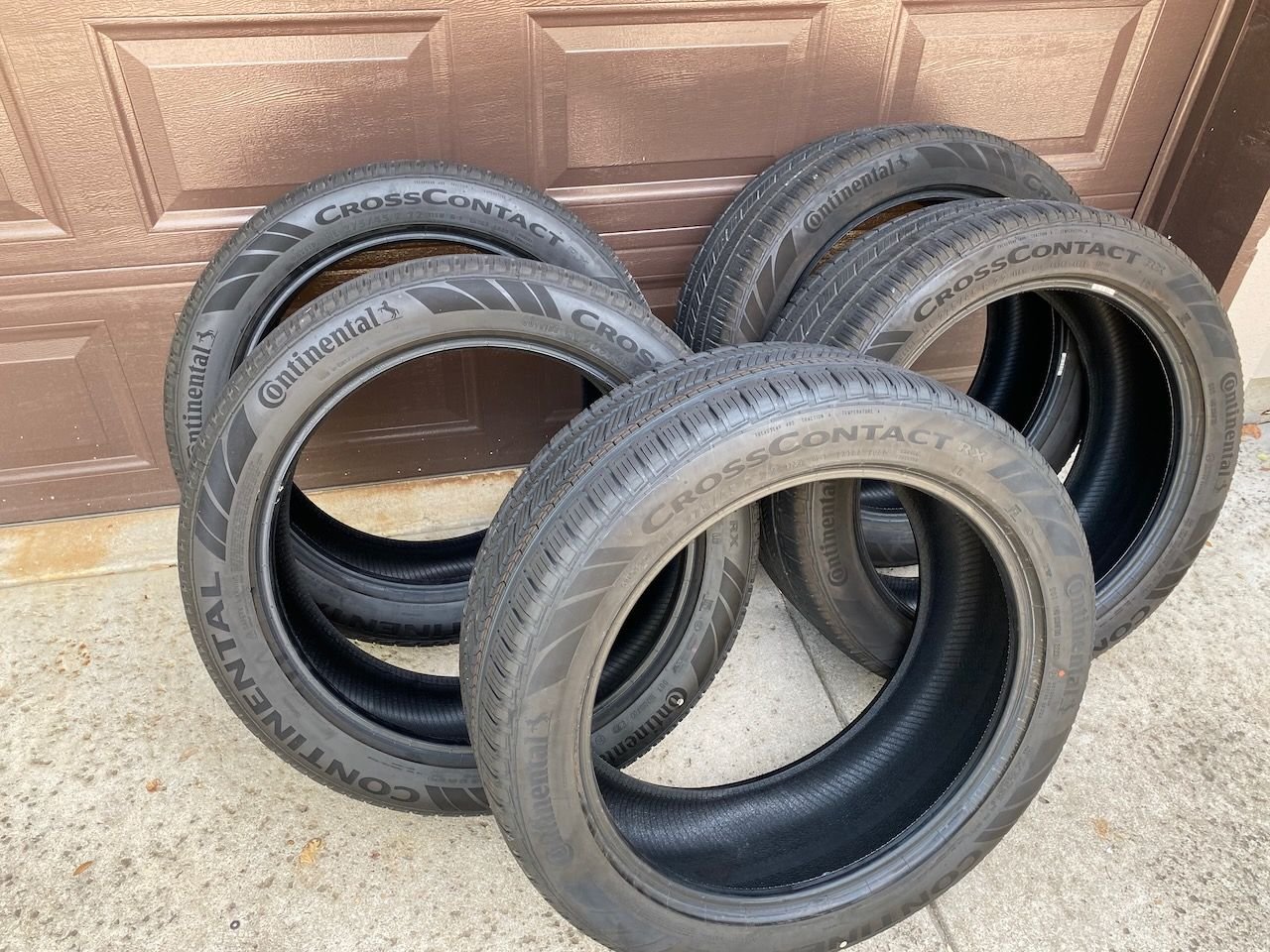 Wheels and Tires/Axles - (5) CONTINENTAL CROSS CONTACT RX 275/45/22 Tires, Only 500 Miles on them - Used - 0  All Models - Spicewood, TX 78669, United States