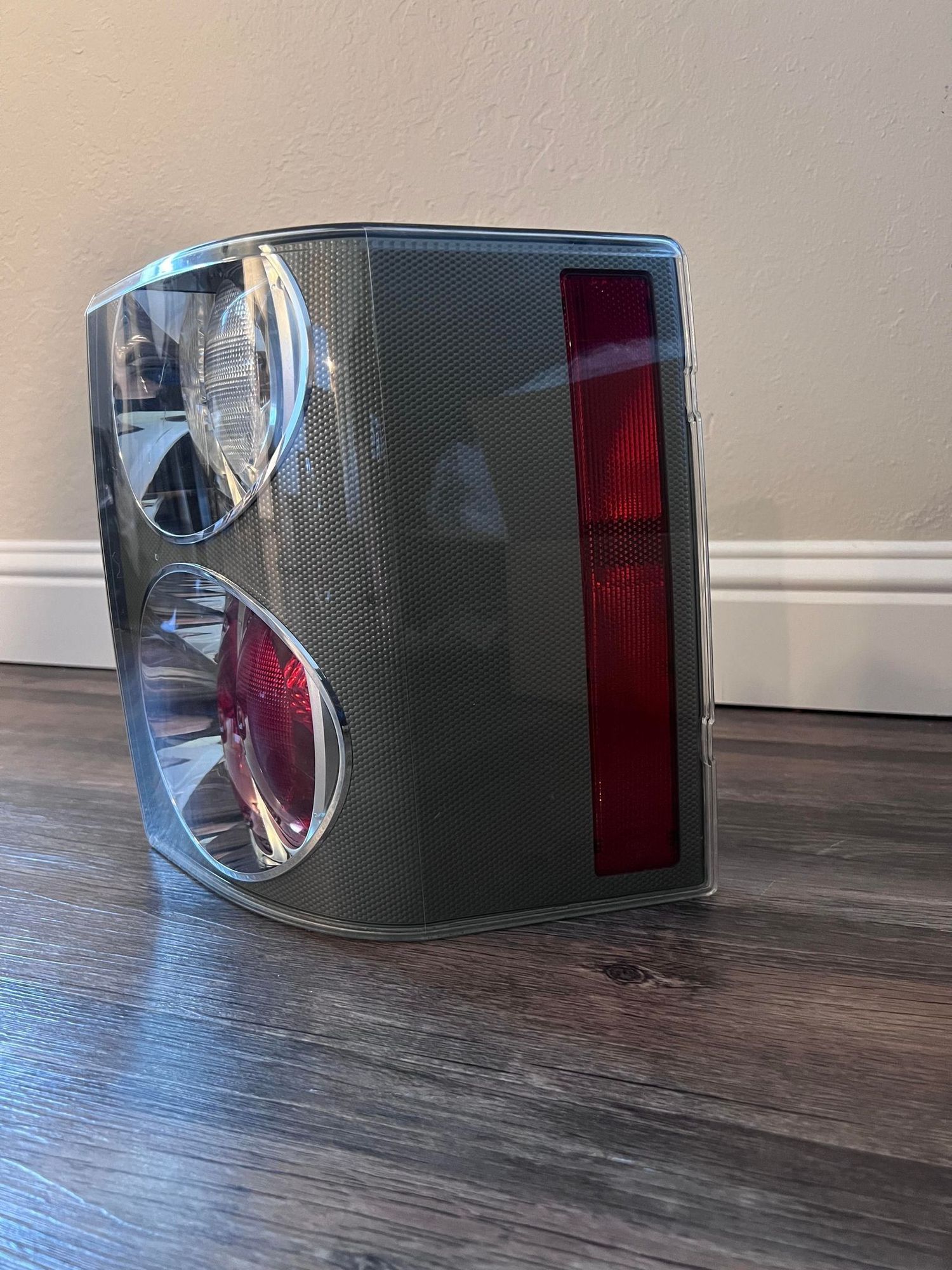 Lights - Range Rover L322 Taillights (Mint) XFB500360 XFB500370 - Used - 2002 to 2012 Land Rover Range Rover - Fremont, CA 94538, United States