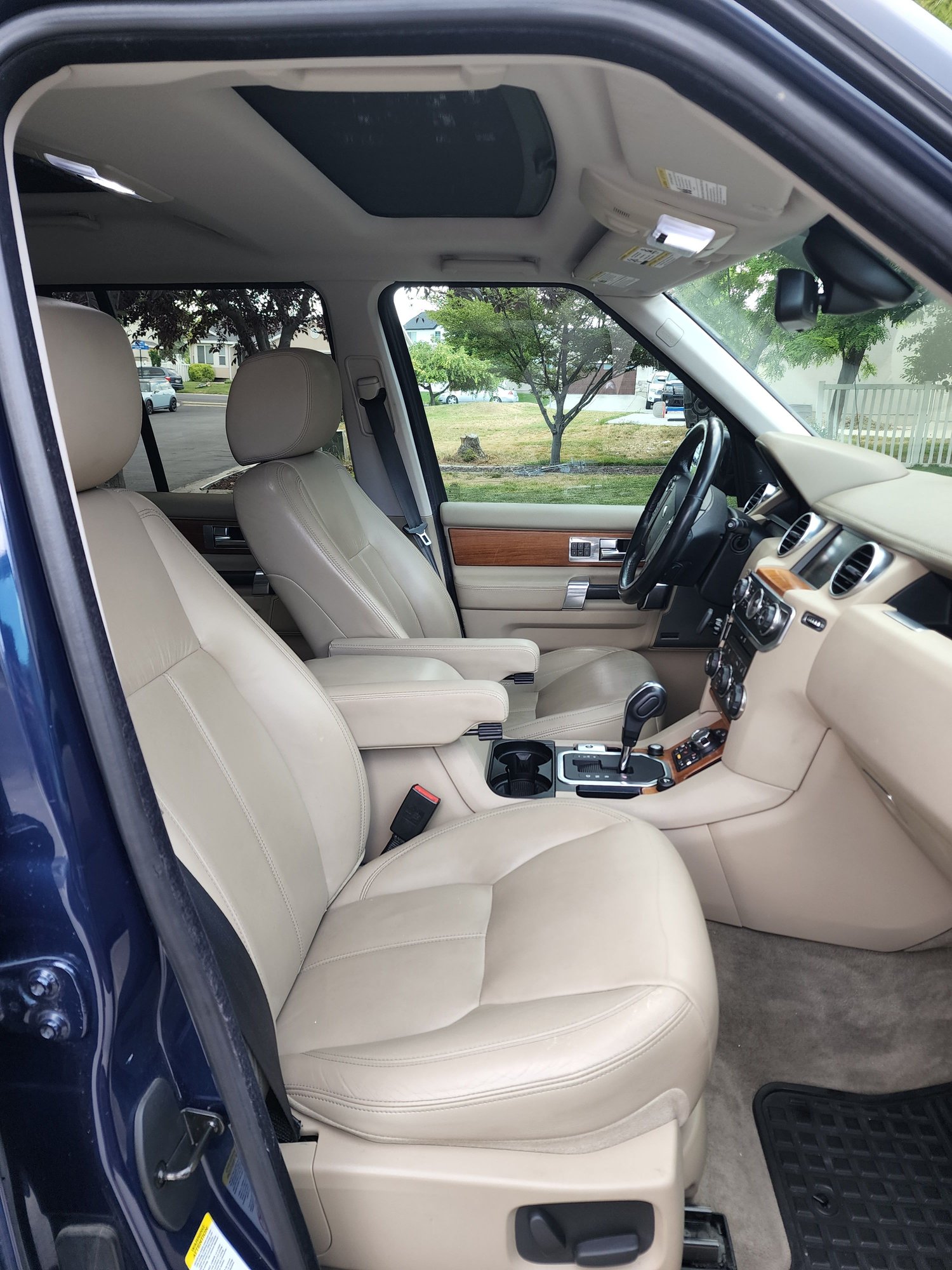 2011 Land Rover LR4 - 2011 LR4 HSE Lux 81K miles, Prospeed rack, ARB bumper - Used - VIN SALAK2D41BA567248 - 81,000 Miles - 8 cyl - 4WD - Automatic - SUV - Blue - Saratoga Springs, UT 84045, United States