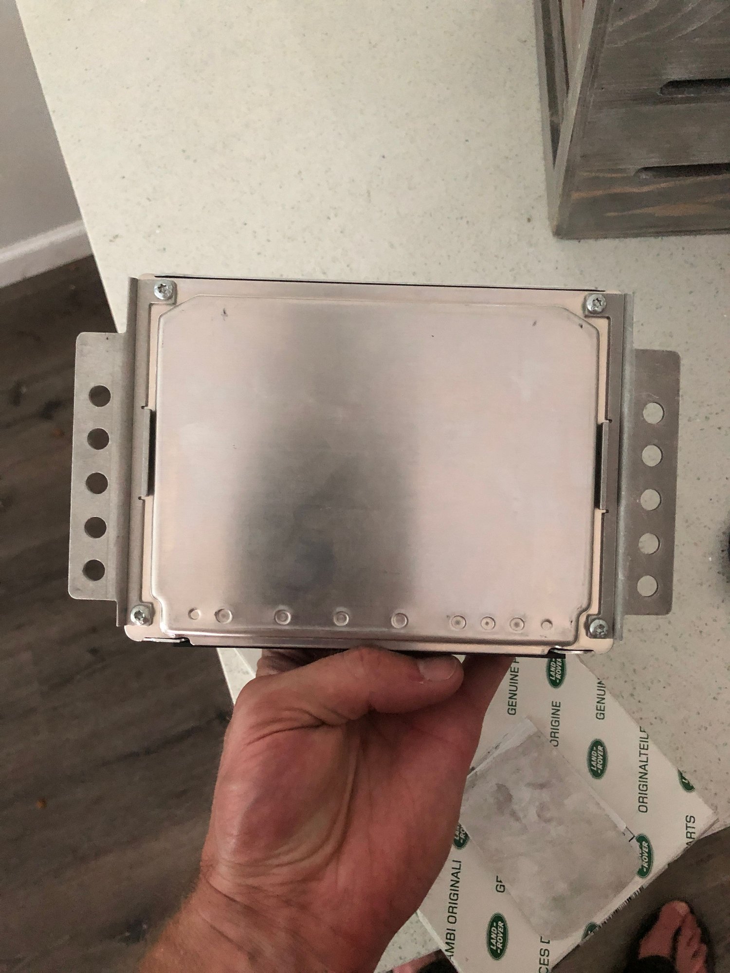 Engine - Electrical - Bosch NNN100460 genuine part ECU / ECM Module NIB 99-04 Discovery - New - 1999 to 2004 Land Rover Discovery - Austin, TX 78745, United States