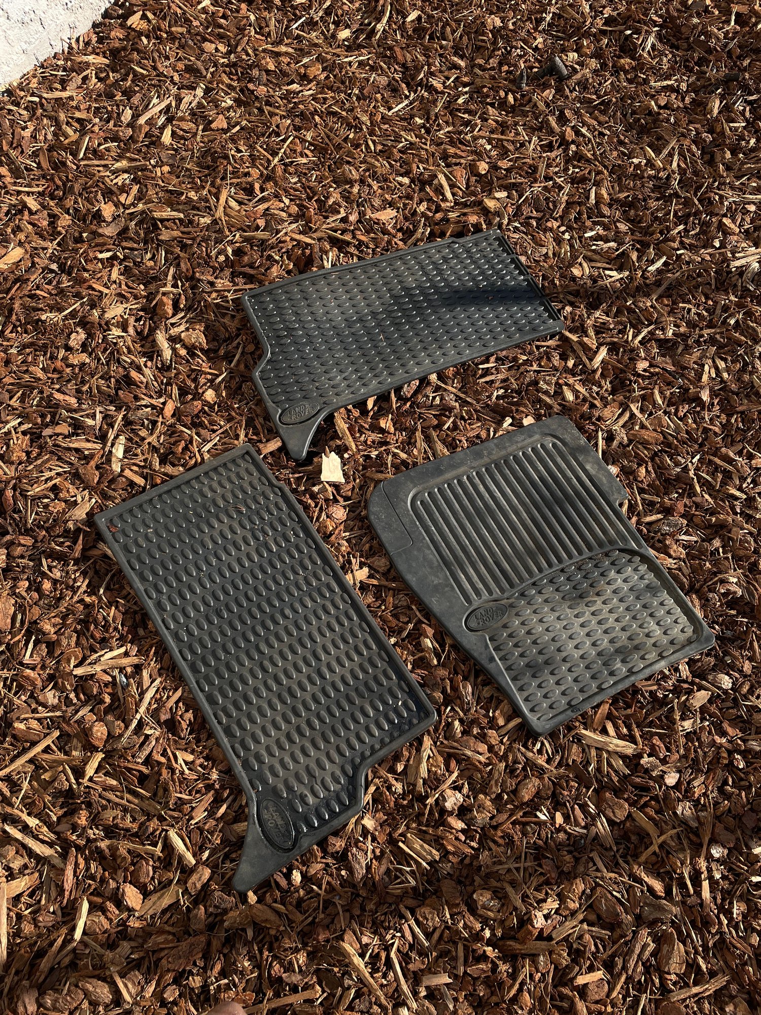Interior/Upholstery - OEM rubber mats for disco - Used - 1999 to 2004 Land Rover Discovery - Monterey, CA 93940, United States