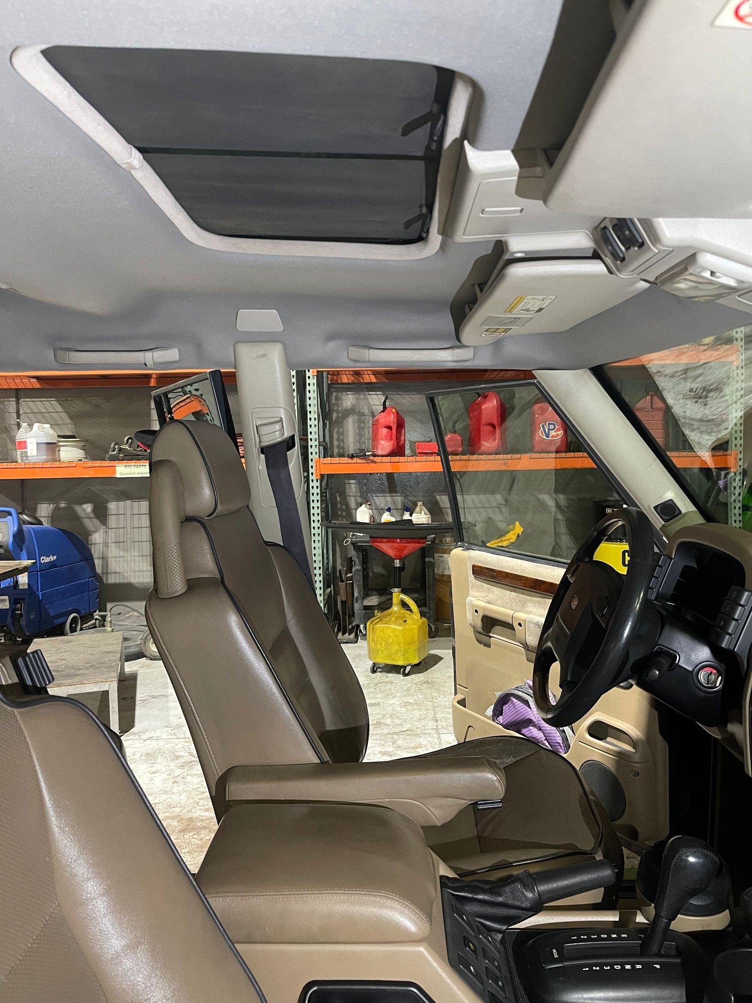 2002 Land Rover Discovery - Rebuilt 4.6 Disco 2 for sale - Used - VIN SALTY12492A760803 - 212,269 Miles - 8 cyl - 4WD - Automatic - SUV - Black - Las Vegas, NV 89109, United States